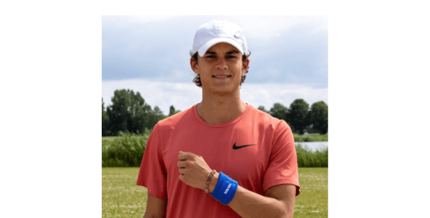 Zdeněk Koning loopt 100km hard voor Fitkids